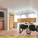 아파트 Widokowe Pod Lasem